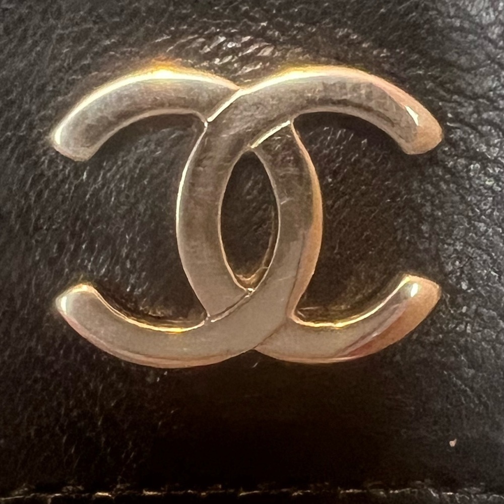 ❤️CHANEL PRECIOUS SYMBOLS ICON LUCKY COMPACT WALLET - Picture 16 of 16